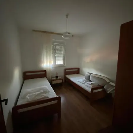 Apartment By The See Bozo Benic *