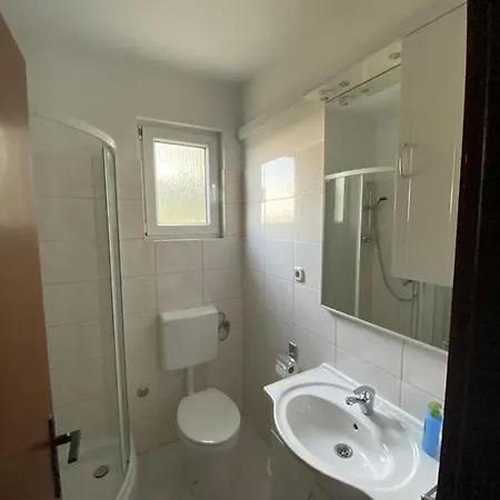 Apartman By The See Bozo Benic Rtina