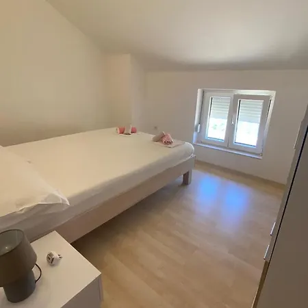 Apartman By The See Bozo Benic Rtina